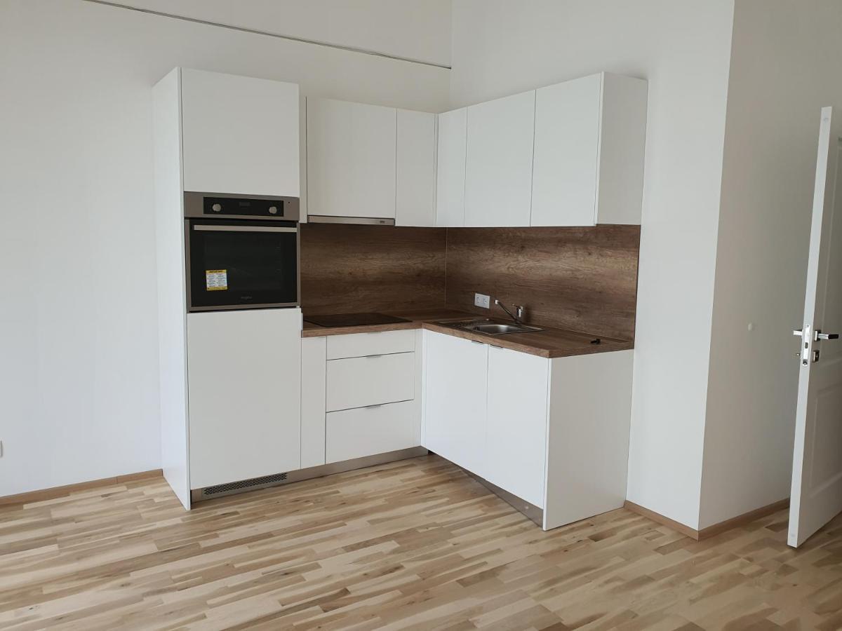 Ferienwohnung Greenpoint Wiener Neustadt Exterior foto